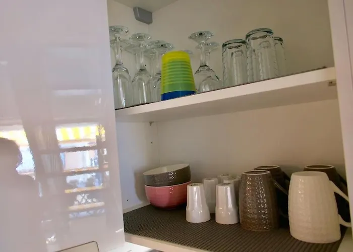 Fleur Marine - Bienvenue 莱萨布勒-多洛讷